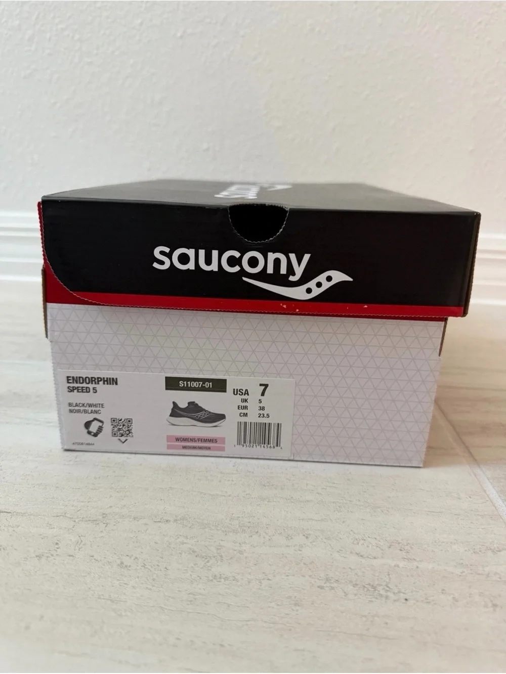 Saucony Endorphin Speed 5 women’s size 7